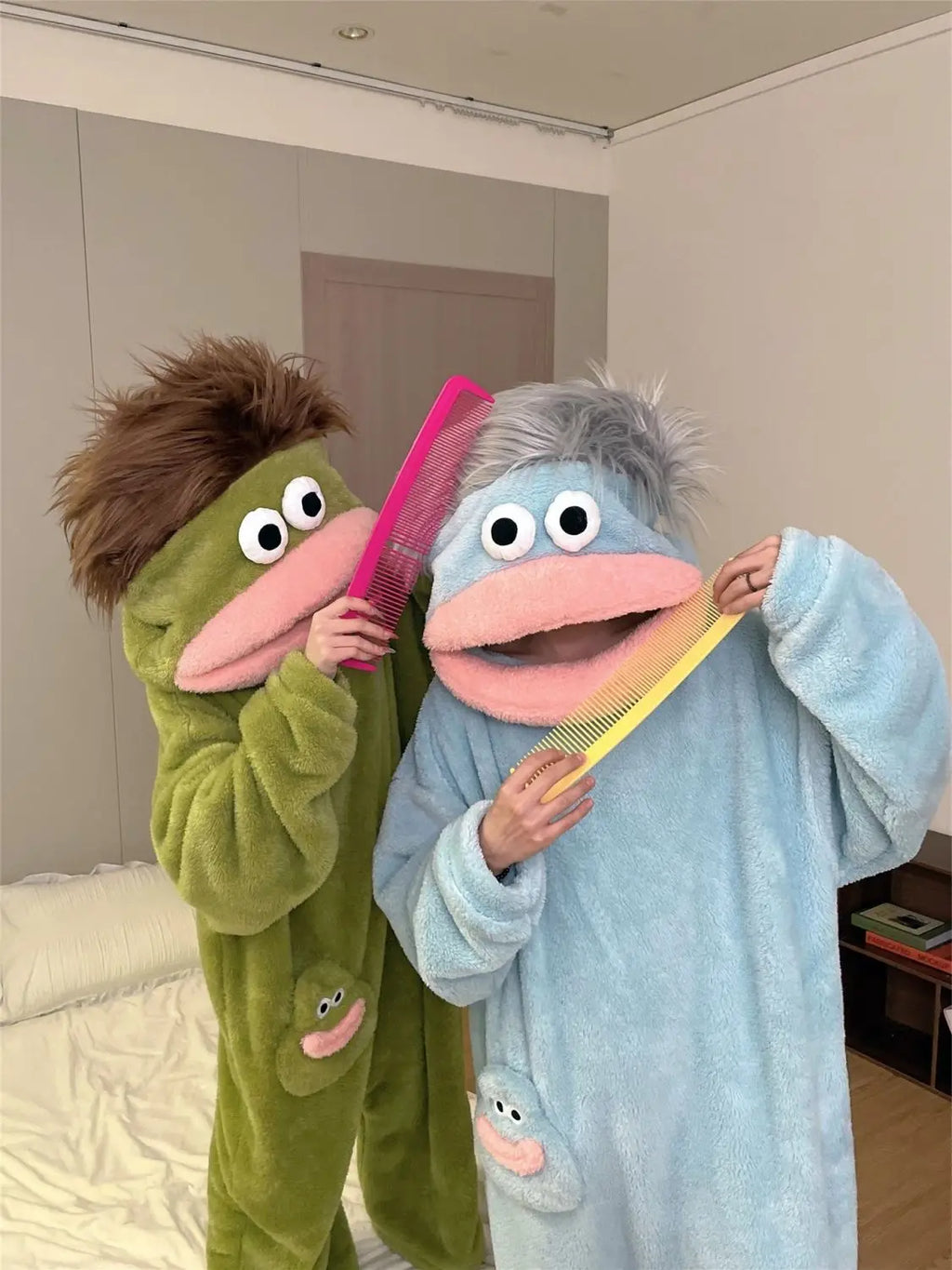 Cartoon Kapuzen-Pyjama Set – Warm & Kuschelig für Kinder